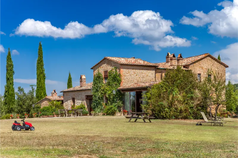 Farmhouse in the Tuscan countryside